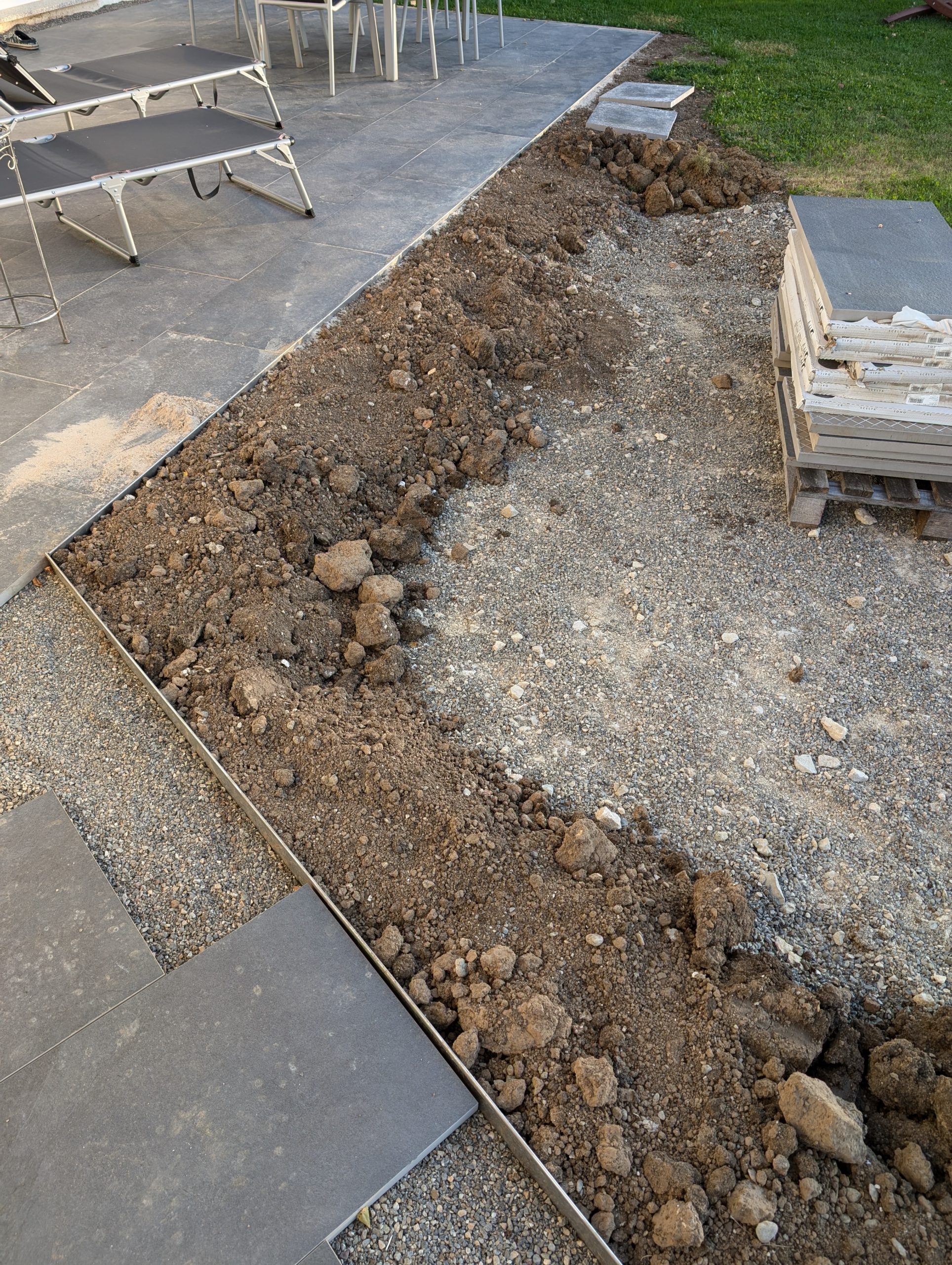 Einfassung Terrasse über Eck